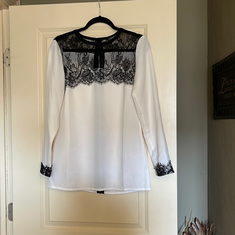 Black and white Blouse